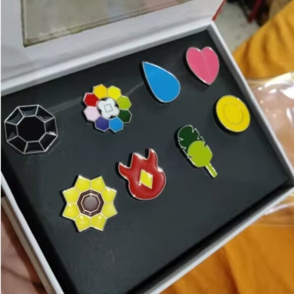 Pokemon League Kanto Badge/Pins with Box - NEW - Picture 2 of 3